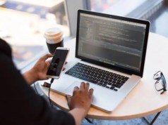 How are Mobile Apps Transforming the Way we Communicate with Customers? How are Mobile Apps Transforming the Way we Communicate with Customers